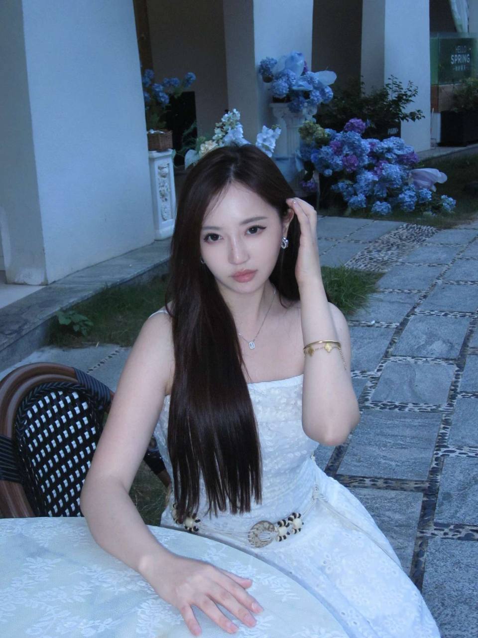 Meng Jia Gallery