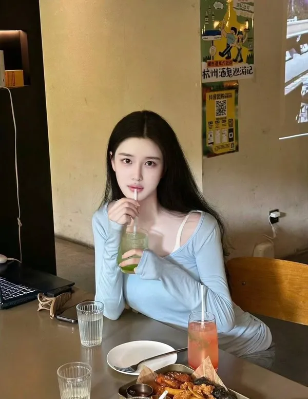 Huihui Gallery